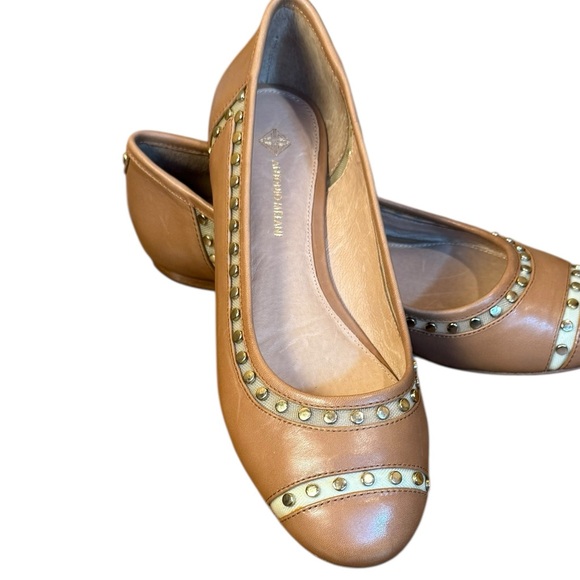 NWOB Antonio Melani Studded Tan Leather Cap Toe Ballet Flats Ladies Size 8.5 - Picture 4 of 10